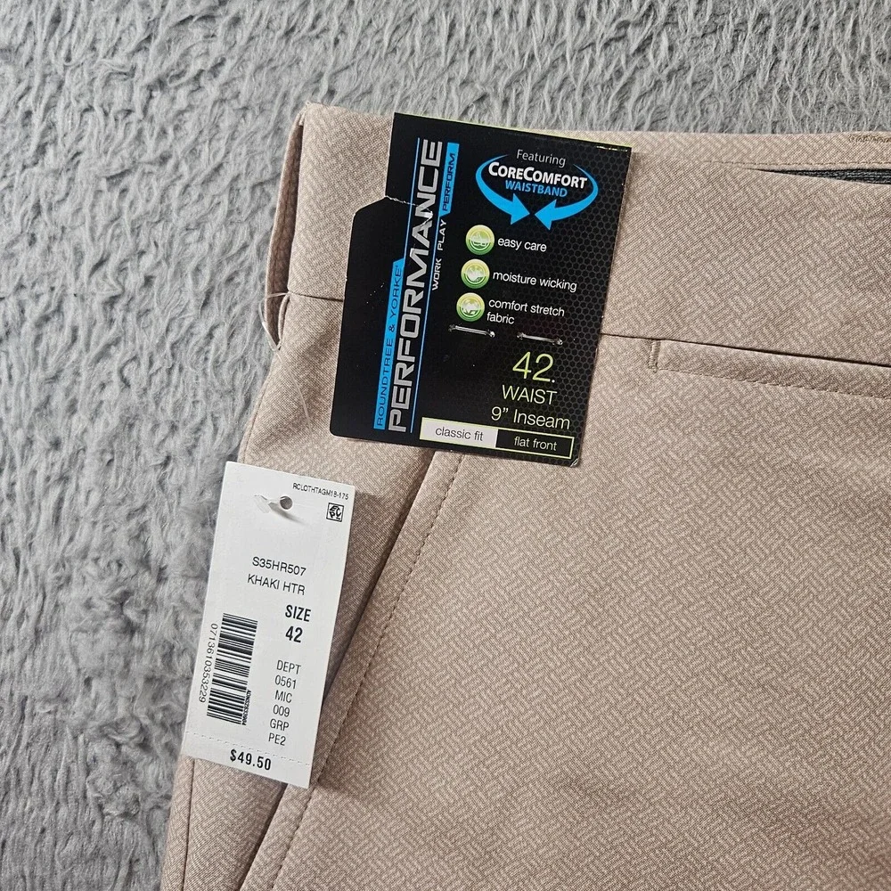 NWT Roundtree & Yorke Performance Shorts‎ Men 42 x 9 Classic Pattern Khaki HTR
